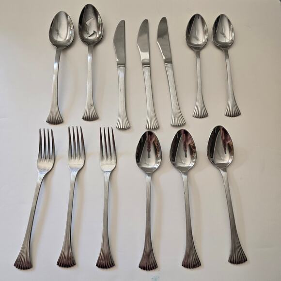 Reed & Barton Bretton Woods Shell Rebacraft Stainless 13 Assorted Pieces - Picture 1 of 11